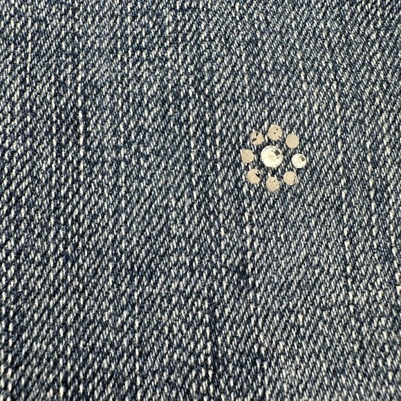 Rhinestone Denim Shorts Torrid Size 24 Stretch Blue Jean Cut Offs Medium Wash - Picture 6 of 8